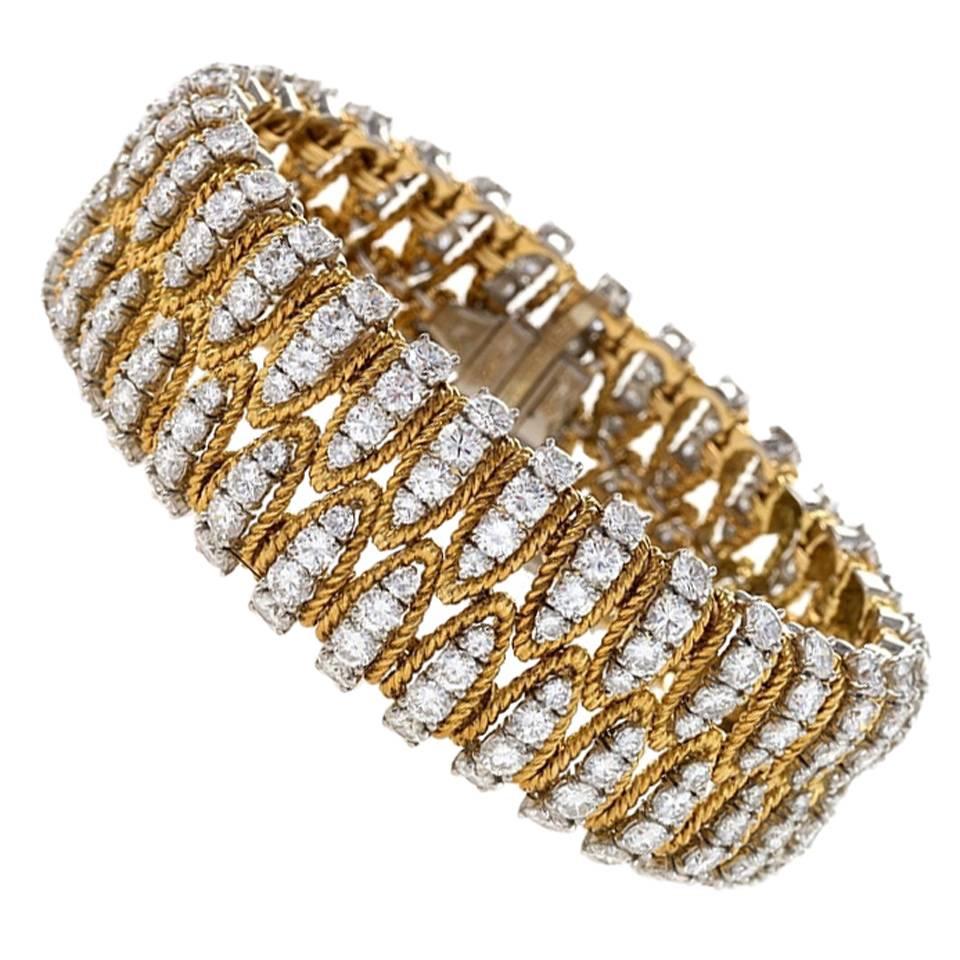 Flexible Gold and Diamond Bracelet 