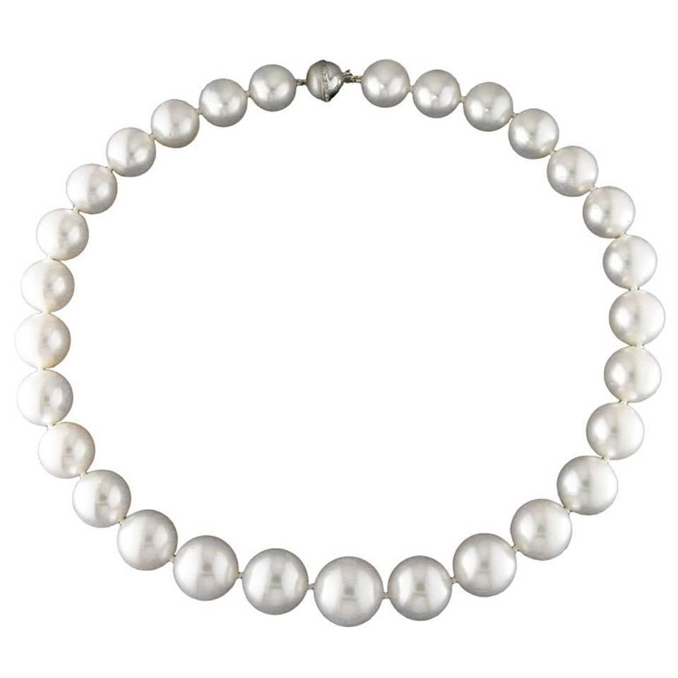Elegant South Sea Pearl Necklace For Sale