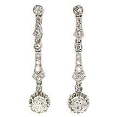 Chic Edwardian Diamond and Platinum Dangle Earrings