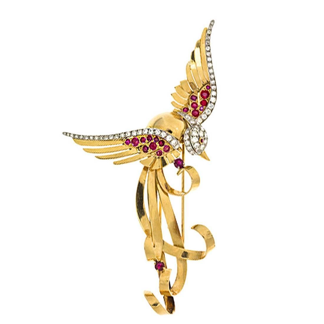 French 2.44 Carats Ruby, 2.0 Carats Diamond Gold Bird Brooch For Sale