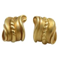 Kieselstein-Cord Gold Carved Huggie Earrings 12