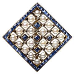 Edwardian Pearl Sapphire and Gold Miniature Brooch, circa 1905 1