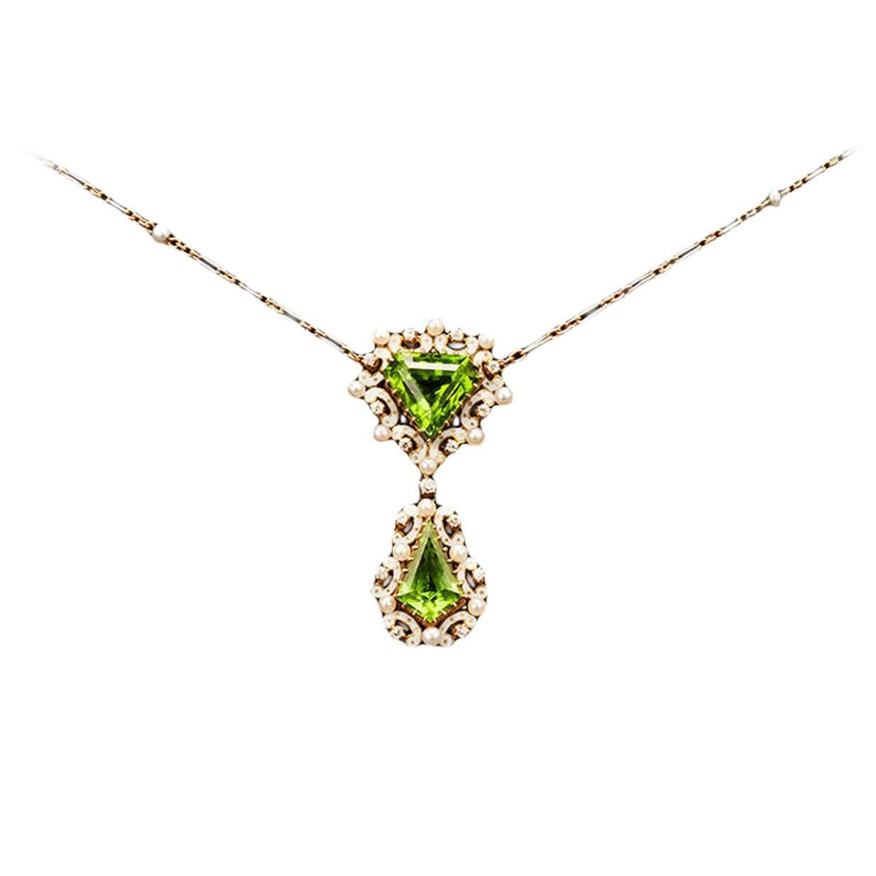 Edwardian Enamel Peridot Pearl Diamond Gold Drop Necklace, circa 1910 For Sale 3