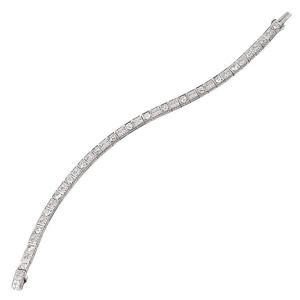 Art Deco 4.0 Carats Diamond Line Bracelet With Flowers For Sale