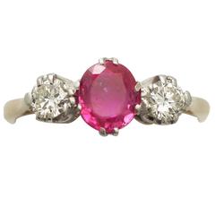 1960s 0.83 Carat Ruby and 0.30 Carat Diamond, 18k Yellow Gold Trilogy Ring 11