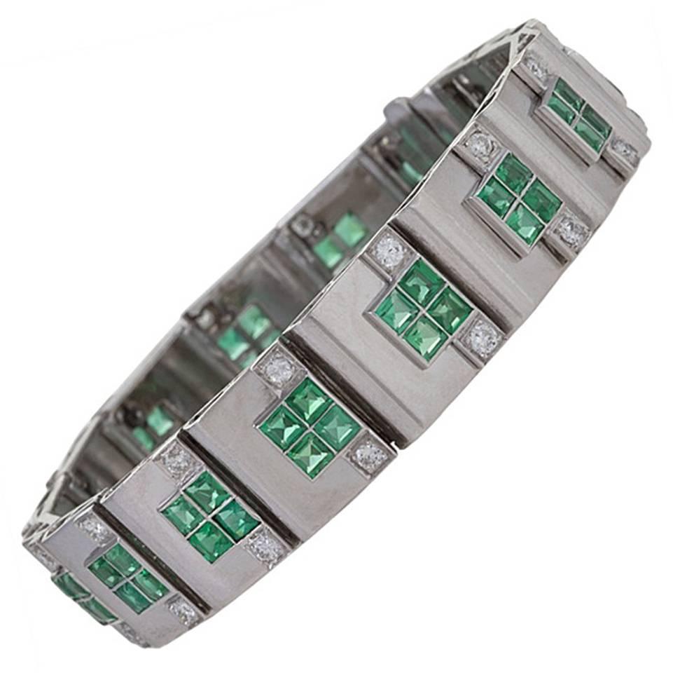 Rubel Freres French 1930s Retro Diamond, Emerald and White Gold Bracelet For Sale