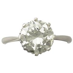 1940s 2.01 Carat Diamond and Platinum Solitaire Ring 5