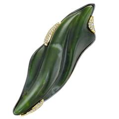 Naomi Sarna Hand-Carved Nephrite Jade Diamond Gold Brooch