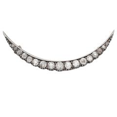 1900s 2.52 Carat Diamond and 9k Yellow Gold Crescent Brooch