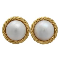 Pearl and Gold Stud Earrings 