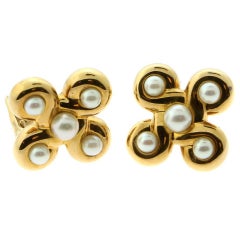 Retro Chanel Classic Pearl Gold Earrings