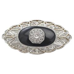 0.57Ct Diamond & Black Onyx, 15k Yellow Gold Brooch - Art Deco - Circa 1930 11