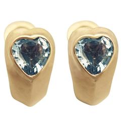 Vintage 4.92 ct Blue Topaz and Yellow Gold Earrings 9
