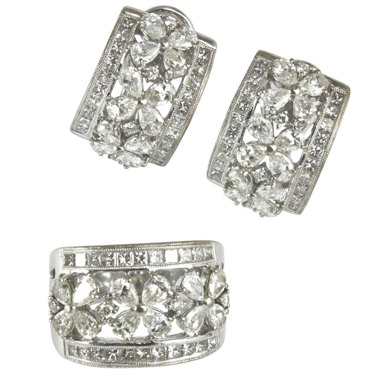 1960s Matching Diamond 18K Gold Flower Earrings and Ring Set