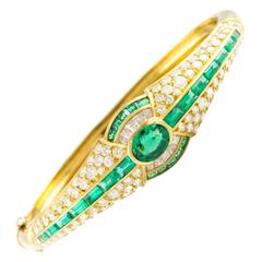 Emerald Diamond Gold Hinged Bangle Bracelet