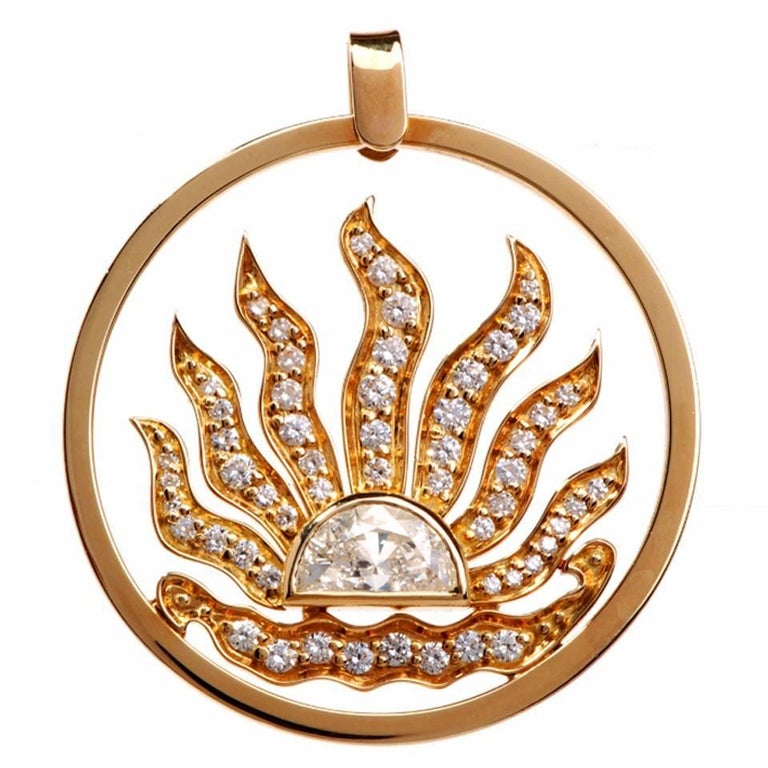 1970s  Sunburst Diamond 18 karat Yellow Gold Pendant For Sale