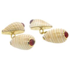 Trianon Shell Carnelian Gold Cufflinks