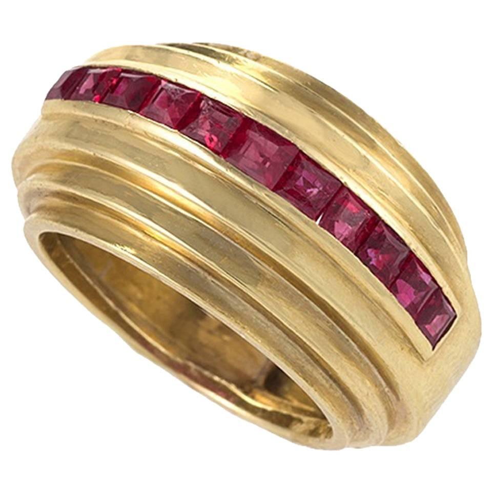 Van Cleef & Arpels Paris 1930s Art Deco Ruby and Gold Ring