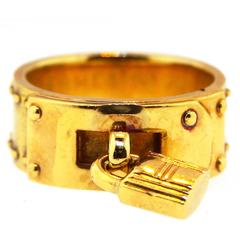1970
s Hermes  Gold  Padlock Ring