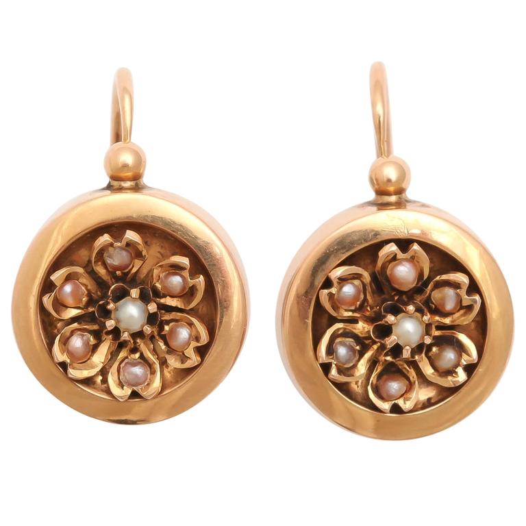 19th Century French Pearl Gold Earrings For Sale at 1stdibs