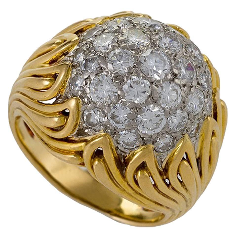 Van Cleef & Arpels 1960s Diamond and Gold Ring