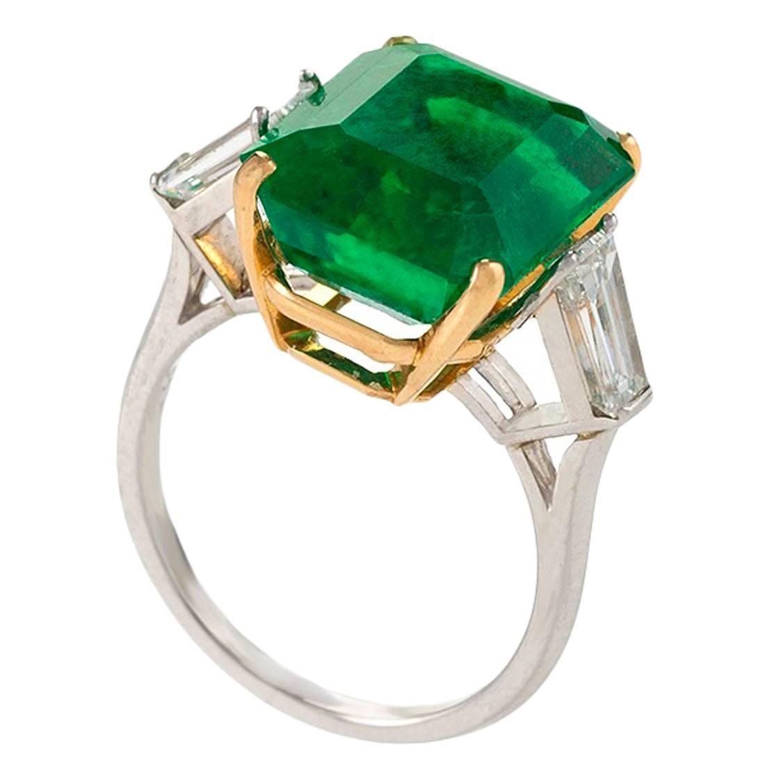 Estate Colombian Emerald Diamond Platinum Ring For Sale at 1stdibs