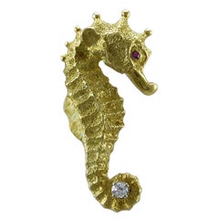 Vintage Seahorse Gold Gemset Pin