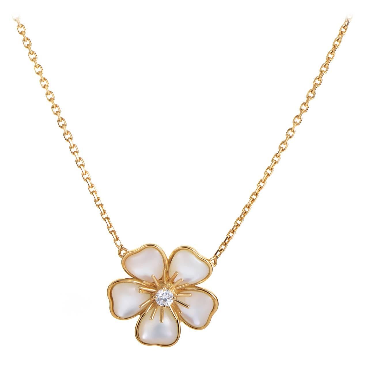 Van Cleef and Arpels Nerval Mother of Pearl Gold Flower Necklace at ...