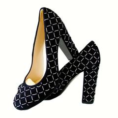 Chanel Black Kid Suede Pumps with Mini Chain CC Logo 15A Size 38.5 New + Box 5