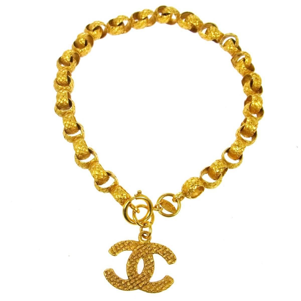 Chanel Vintage Gold Textured CC Charm Rope Pendant Evening Chain Choker Necklace