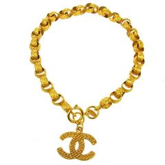 Chanel Vintage Gold Textured CC Charm Rope Pendant Evening Chain Choker Necklace