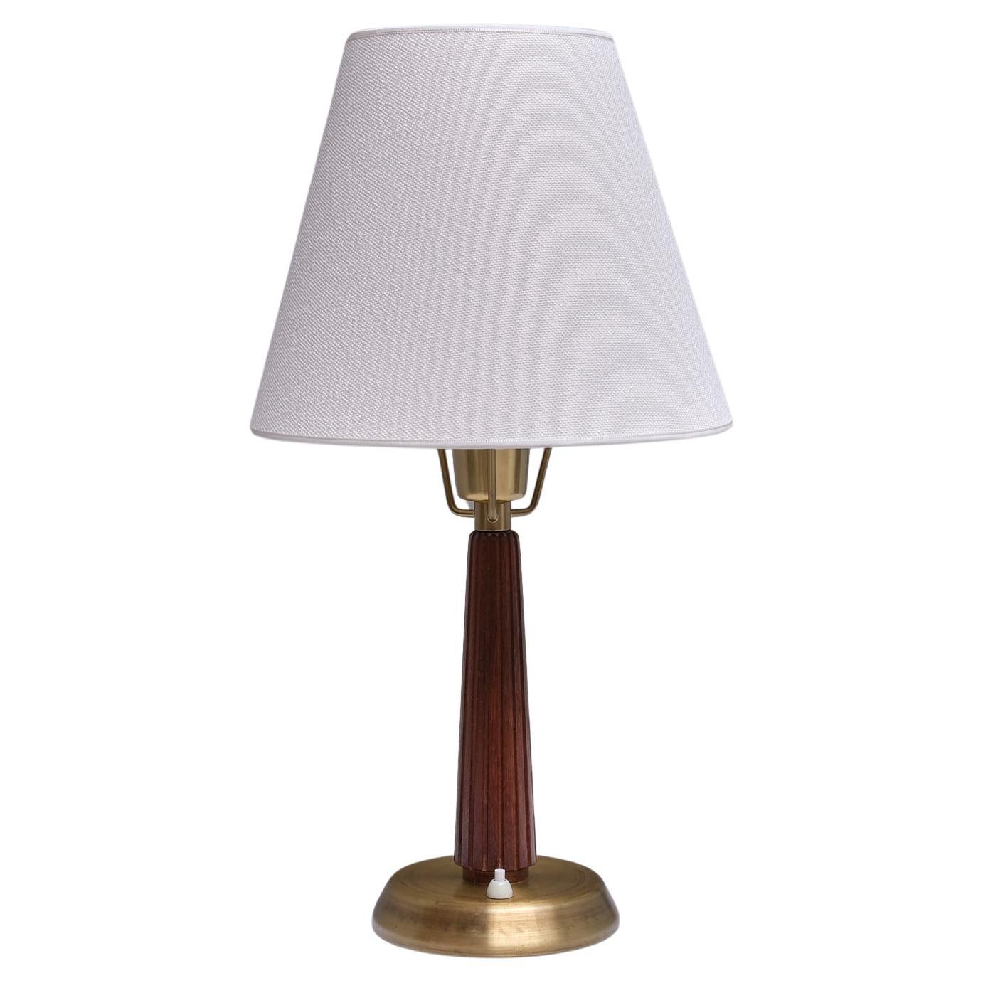 Lampe de table Hans Bergström, modèle E1149, laiton et orme, ASEA, Suède, années 1940 en vente