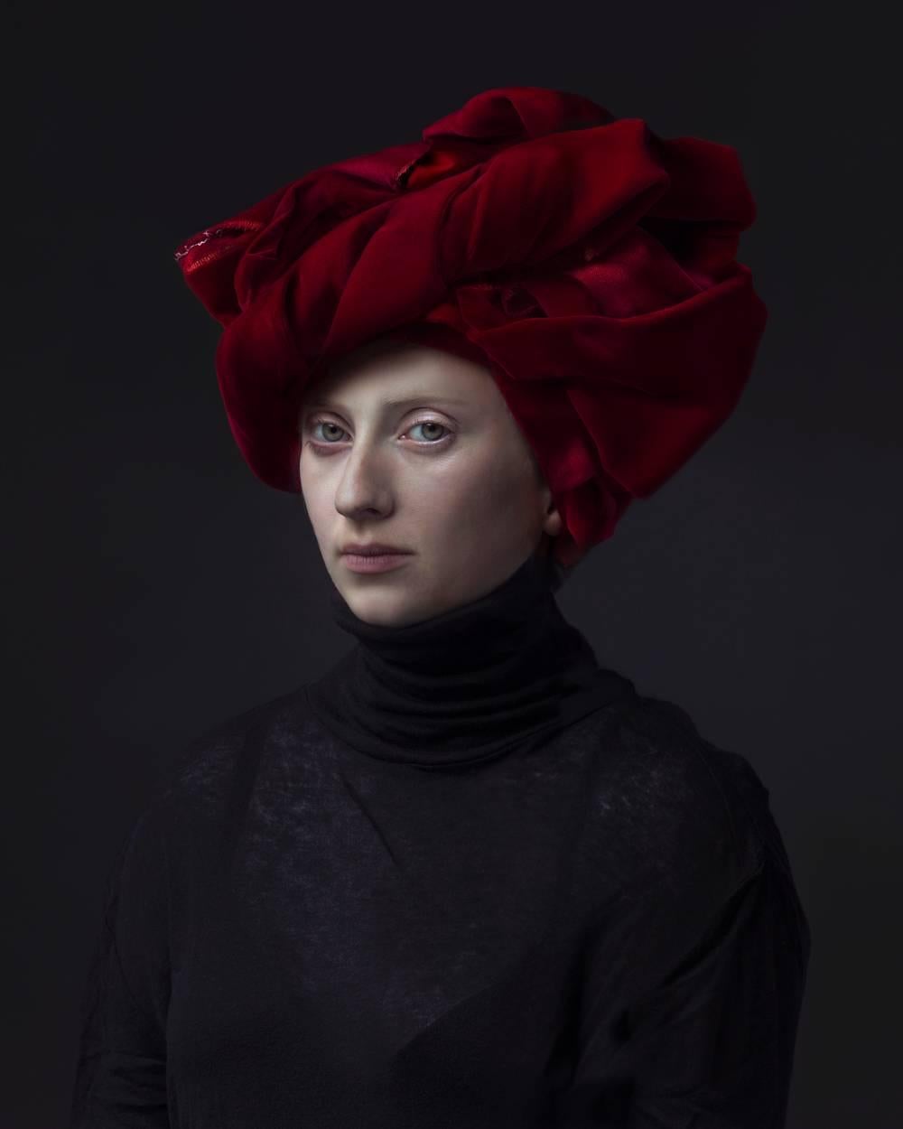 Hendrik Kerstens Portrait Photograph - Red Turban
