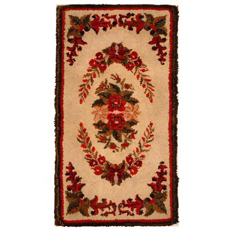 Early 20th Century Mounted Floral New England Hooked Rug For Sale
