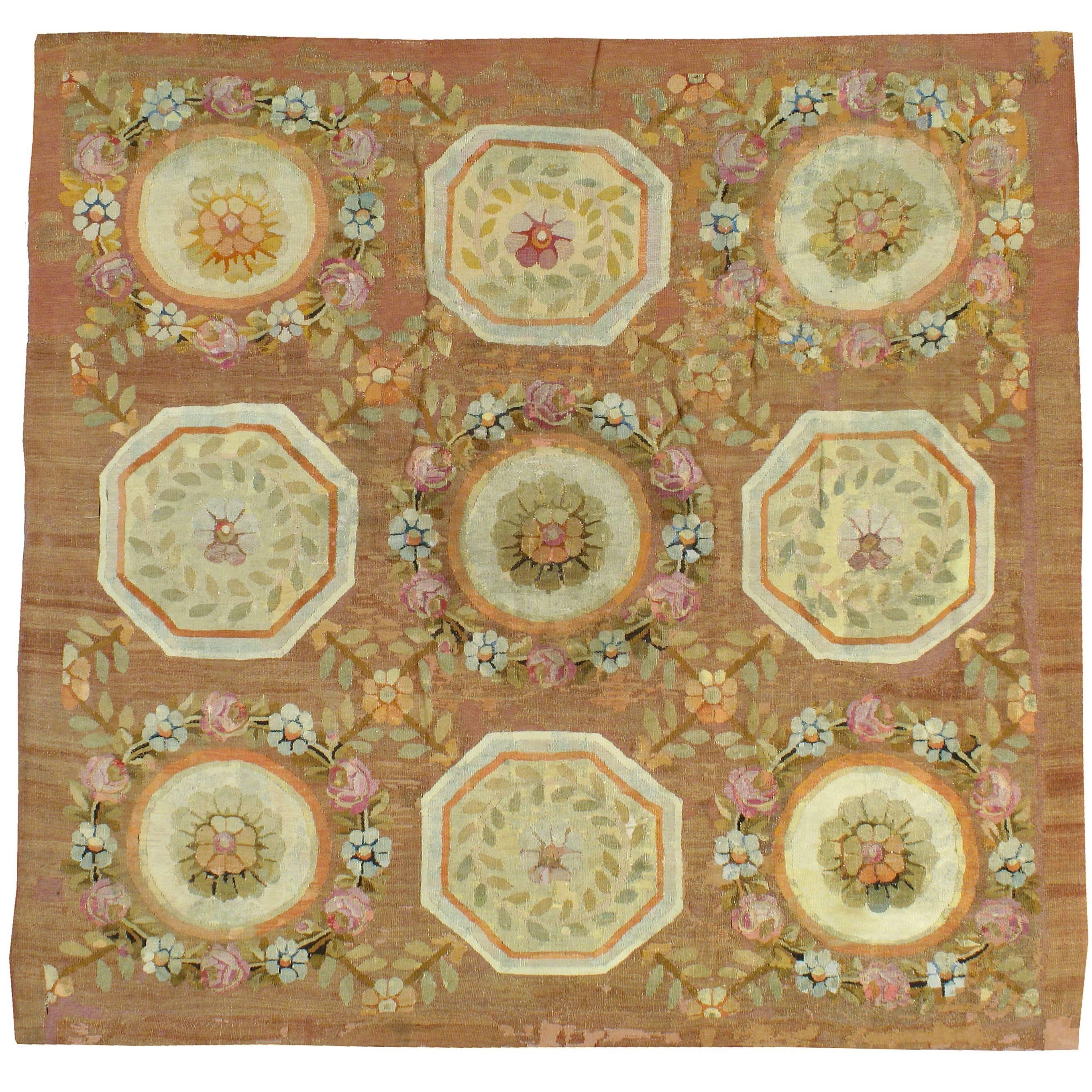 Antiker französischer Aubusson-Teppich