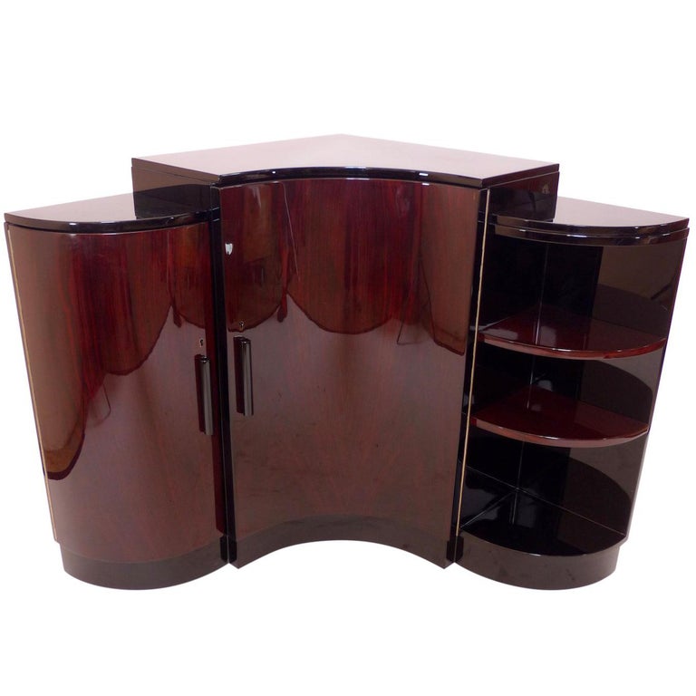 French Art Deco Corner Closet For Sale at 1stdibs