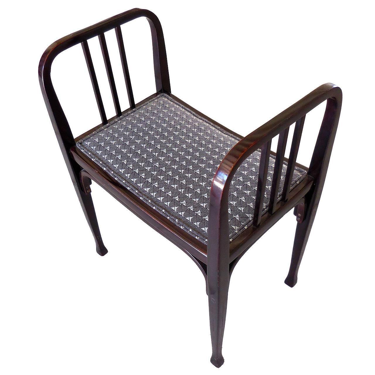 Handsome Vienna Werkstatte Bench by Thonet, circa 1905