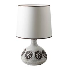 An elegant ceramic lamp by Albert Thiry, circa 1970-1980. 2