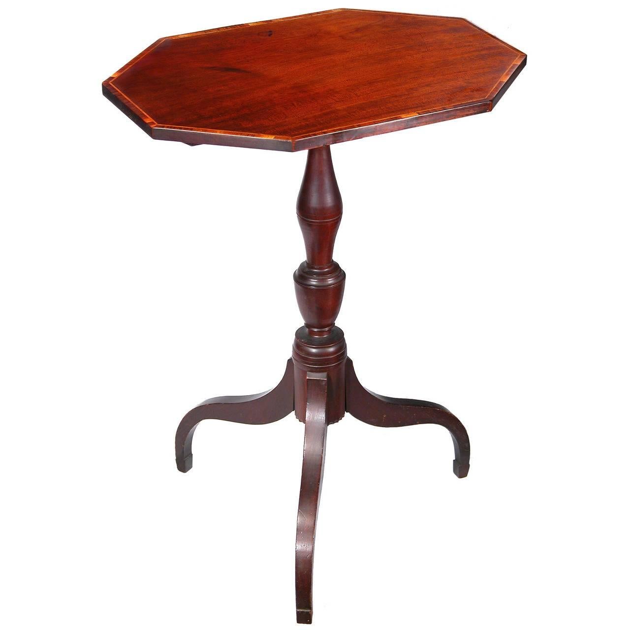 Small Inlaid Mahogany Tilt-Top Table, North Shore Massachusetts, circa 1810 For Sale