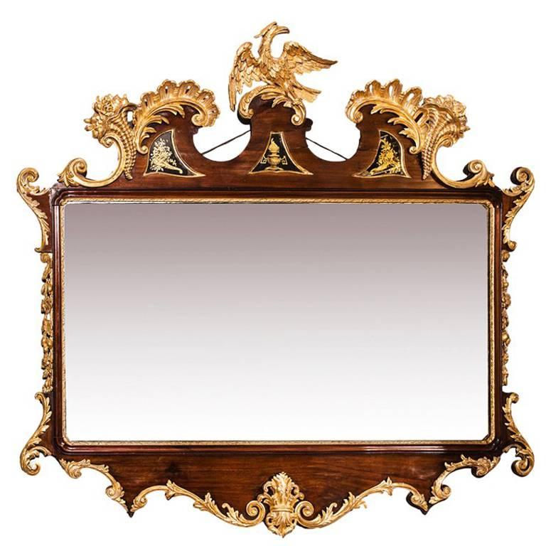 Miroir à trumeau en acajou et parchemin doré de la fin du XVIIIe siècle