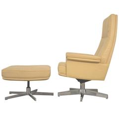 Vintage De Sede DS 35 Executive Swivel Lounge Armchair and Ottoman 1970s 5