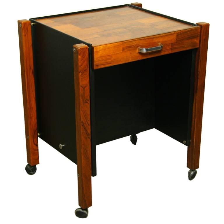 Single Rolling Side Table in Rosewood by Jorge Zalszupin for L'Atelier For Sale