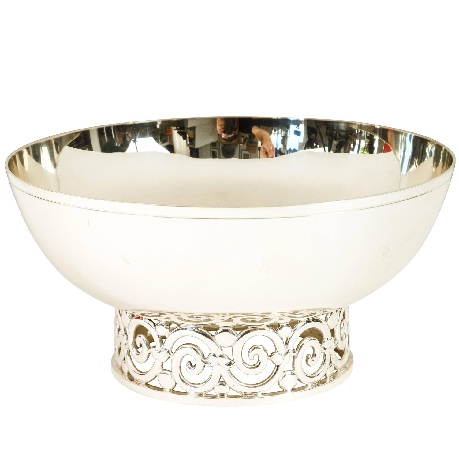 Sterling Silver Bowl by Tiffany and Co. For Sale at 1stdibs
