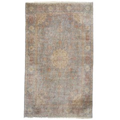 Tapis persan vintage de taille palais Kirman avec style provincial français romantique