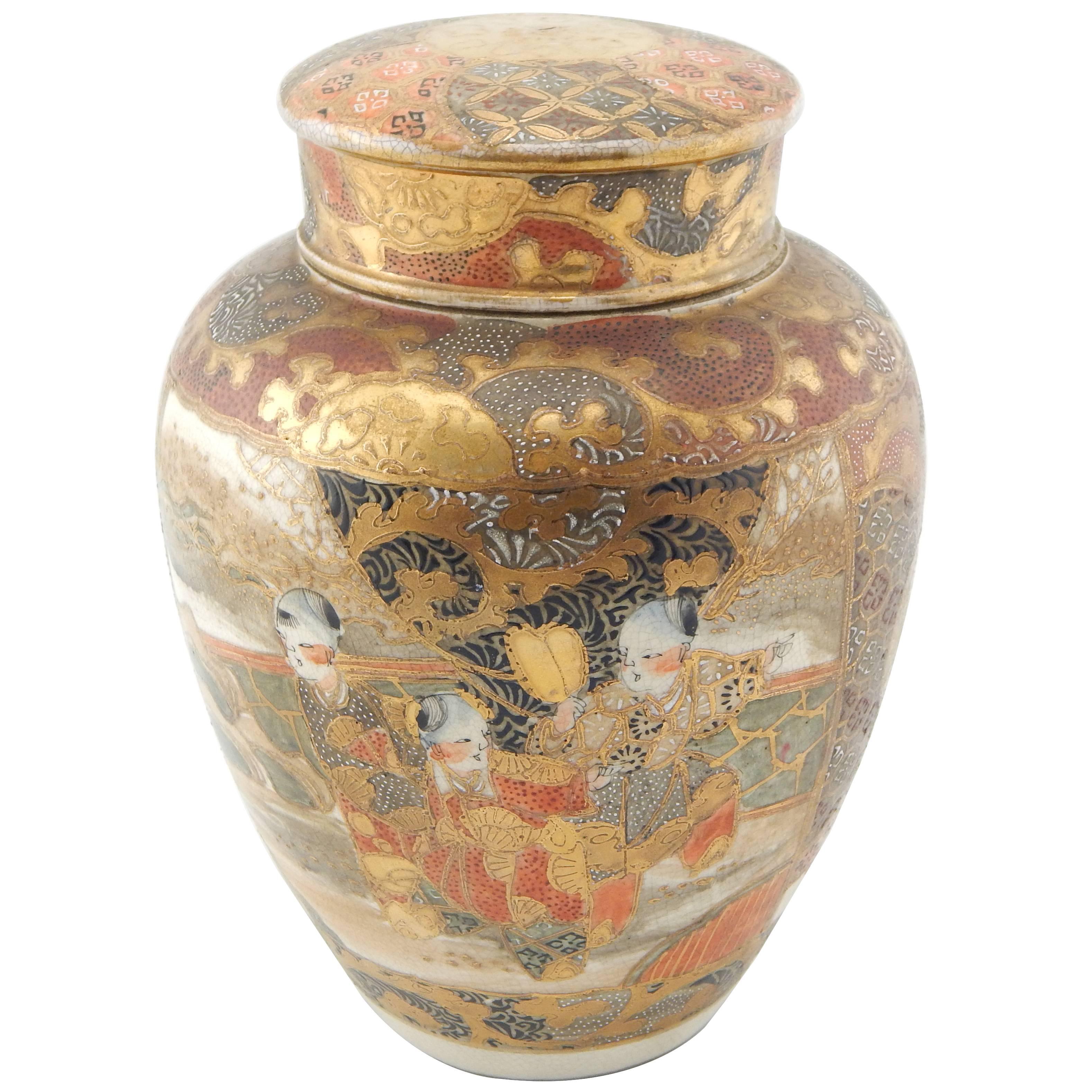 1890 Fine Imperial Quality Japanese Satsuma Meiji Period Covered Jar