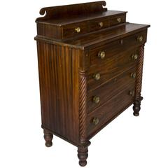 Classical Grain Paint-Decorated Chest of Drawers