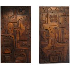 A pair of wall panels by GRUPPO NP2
