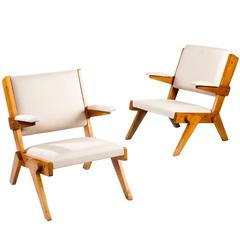 Pair of Brazilian Modern Armchairs by Lina Bo Bardi 1