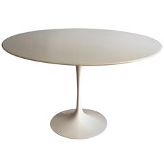 Eero Saarinen Round Dining Table