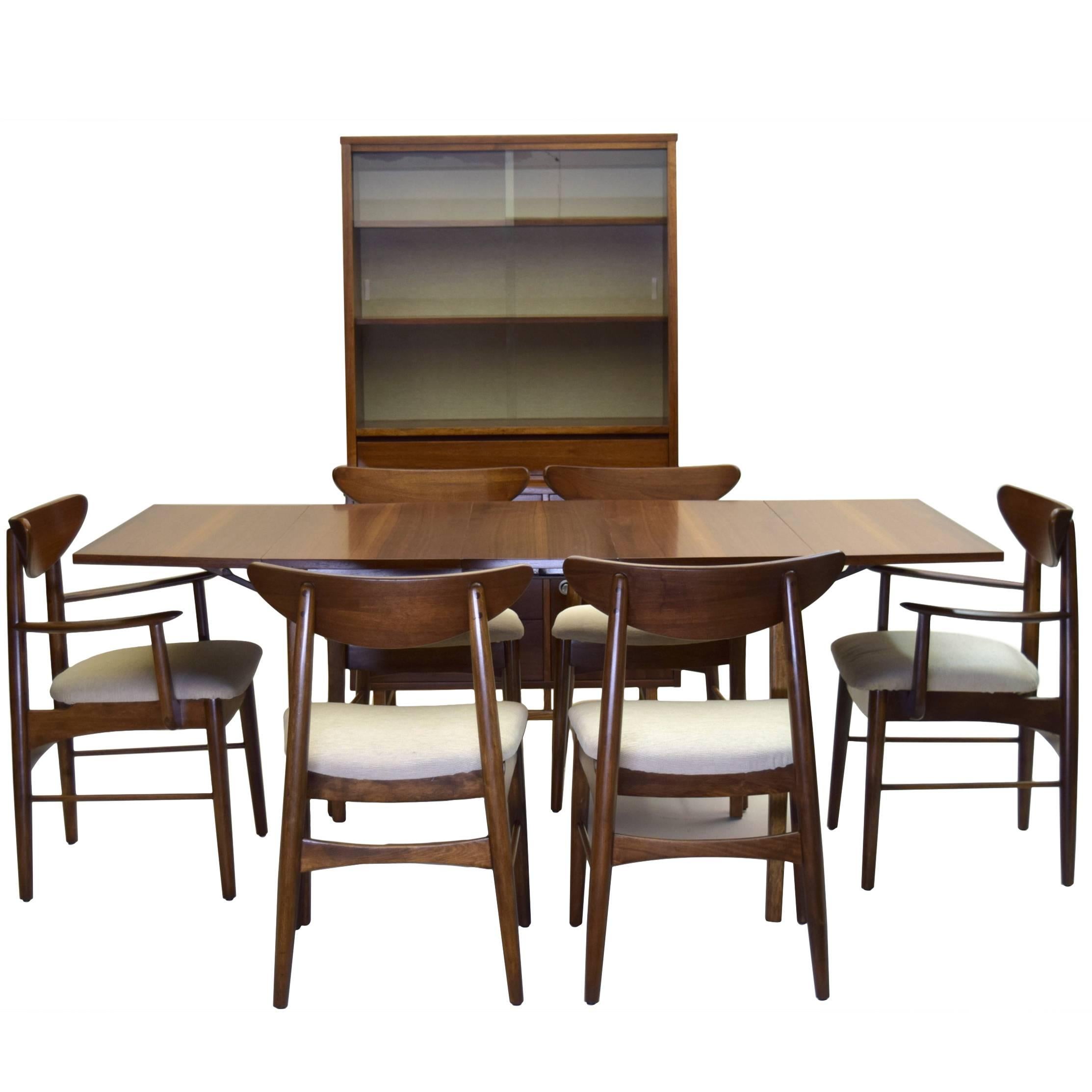 Nine Piece Dining Suite Includes China Cabinet, Stanley Furniture Finnline